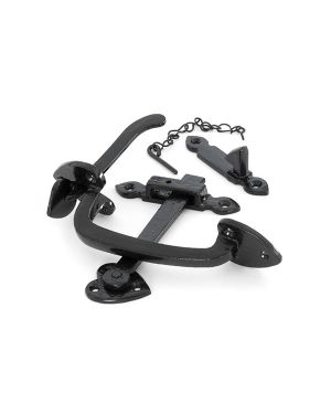 Black Cast Thumblatch Set with Chain