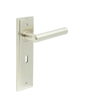 Richmond Lever On Backplate - Satin Nickel