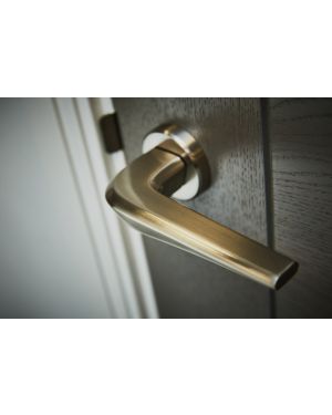Messina Lever On Rose - Pearlescent Nickel