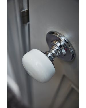 Porcellana White Knobs - Brilliante Chrome (EOL)