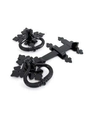 Black Shakespeare Latch Set