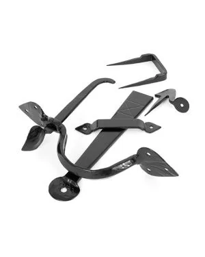 Black Gothic Thumblatch