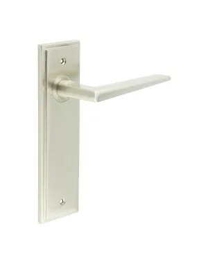 Mayfair Lever On Backplate - Satin Nickel
