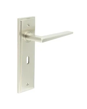 Mayfair Lever On Backplate - Satin Nickel